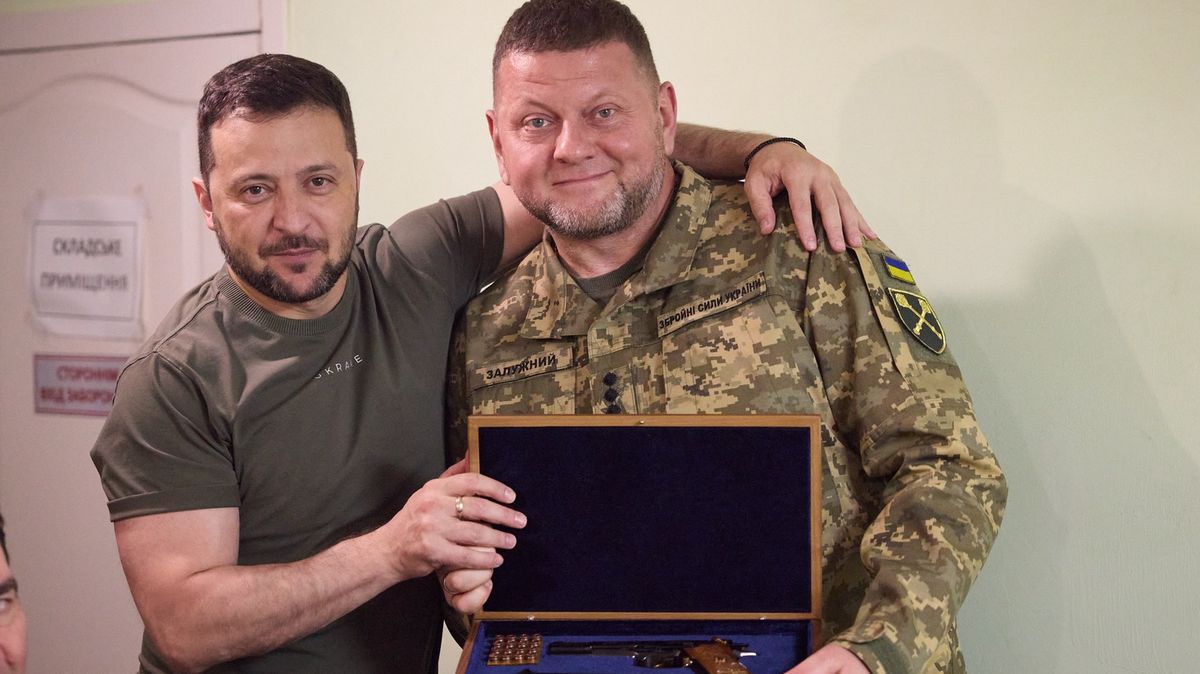 Pád Zalužného? Veliteli ukrajinské armády mohou ve funkci zbývat pouhé dny